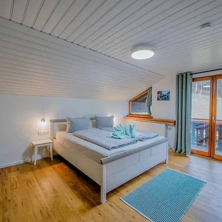 Am Berg Apartment *