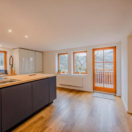 Apartment Am Berg *