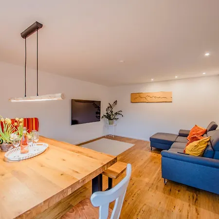 Am Berg Apartment *
