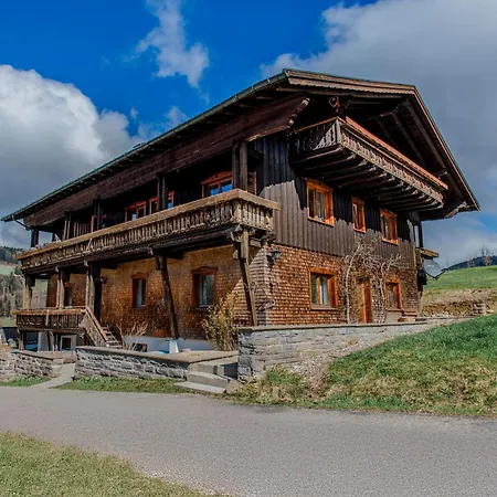 Apartment Am Berg *